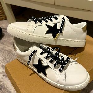 NWT Vintage Havana sneakers size 7 black/white